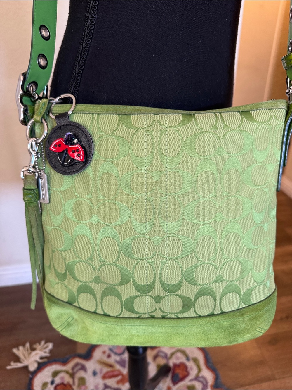 Coach Green 💚 #9362 crossbody bag with ladybug 🐞 keychain